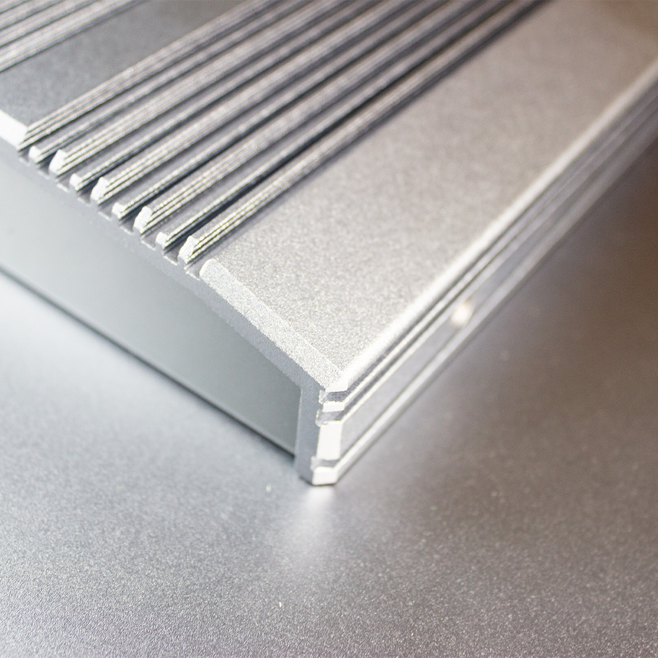 15 Inch LCD Display with Capacitive Touch Screen | 1024x768 Resolution | Optical Bonding